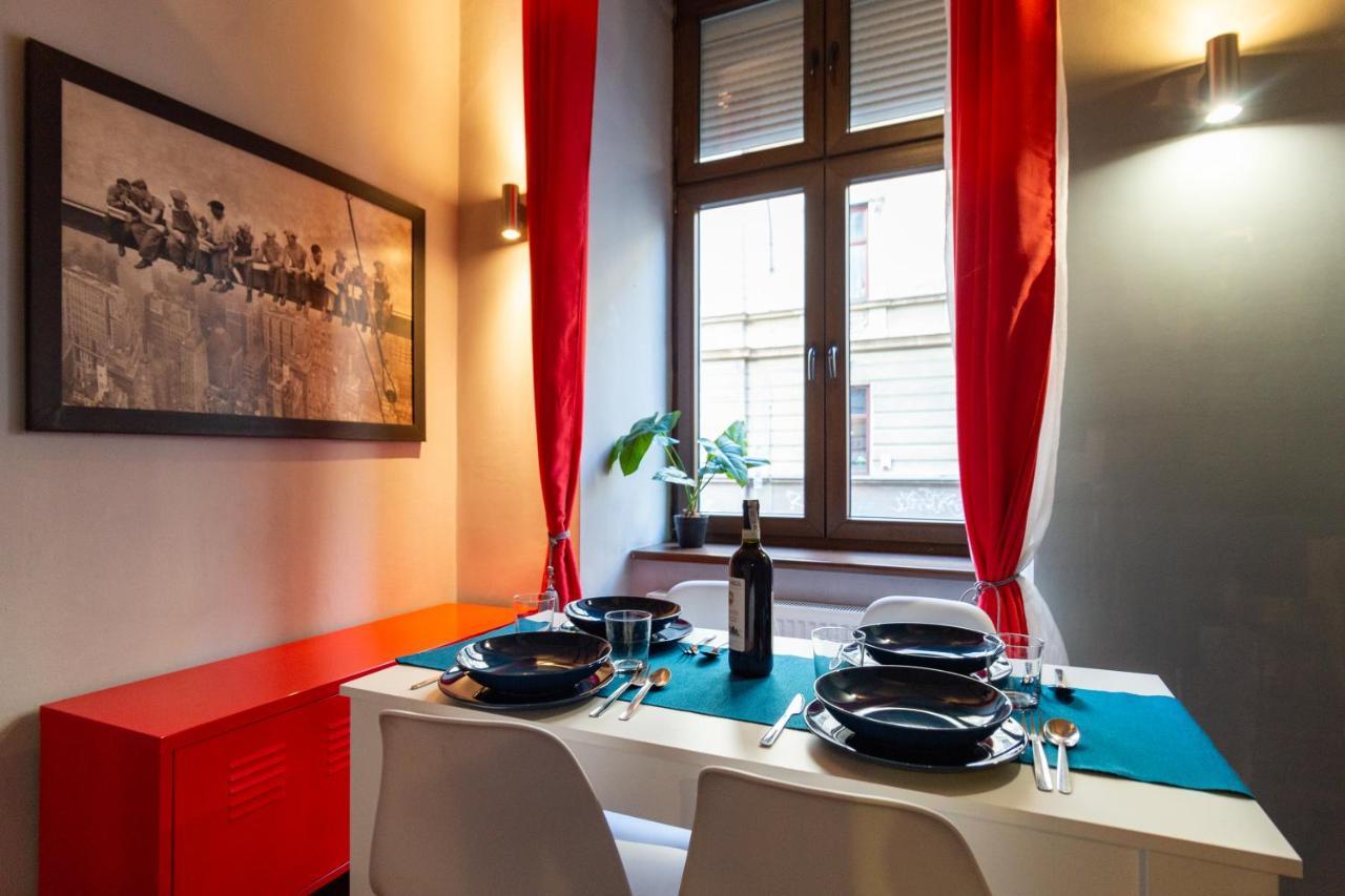 Lilly Apartment Main Train Station Old Town By The Castle Suites קרקוב מראה חיצוני תמונה