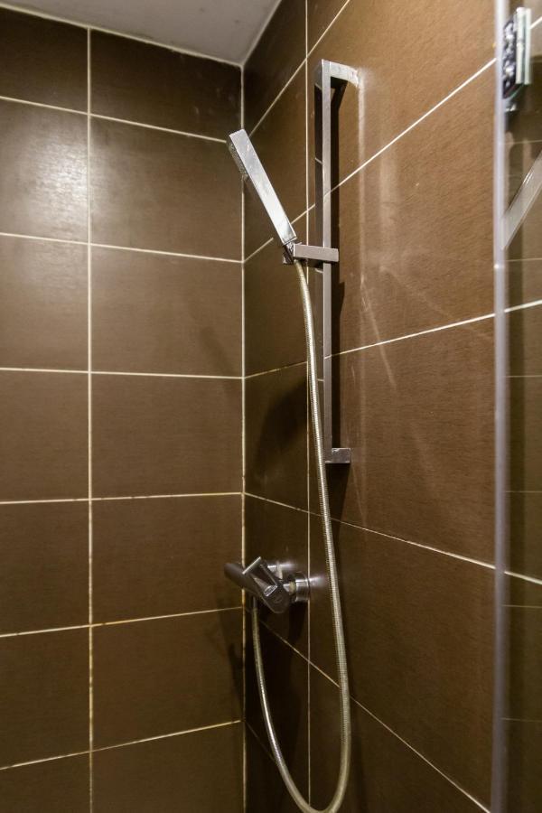 Lilly Apartment Main Train Station Old Town By The Castle Suites קרקוב מראה חיצוני תמונה